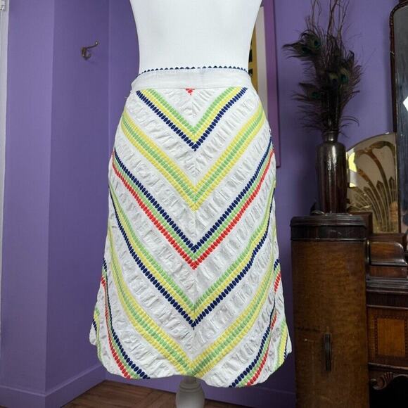 Fei Anthropologie Skirt Size 4 A-line white multicolor chevron stripes - Picture 3 of 10